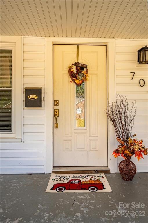 Property image 3 of 704 E Boyd Street in Boyd Heights, Maiden, NC 28650
