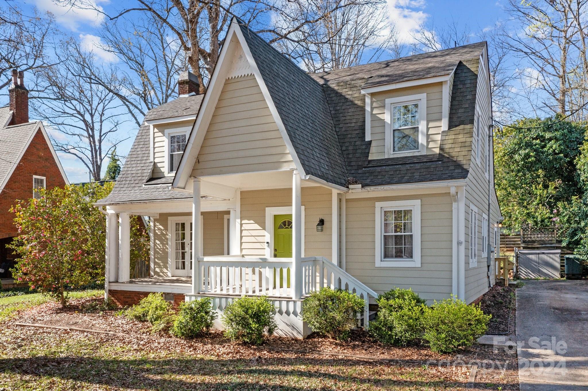 Property image 3 of 128 S Milford Drive in Milford Hills, Salisbury, NC 28144