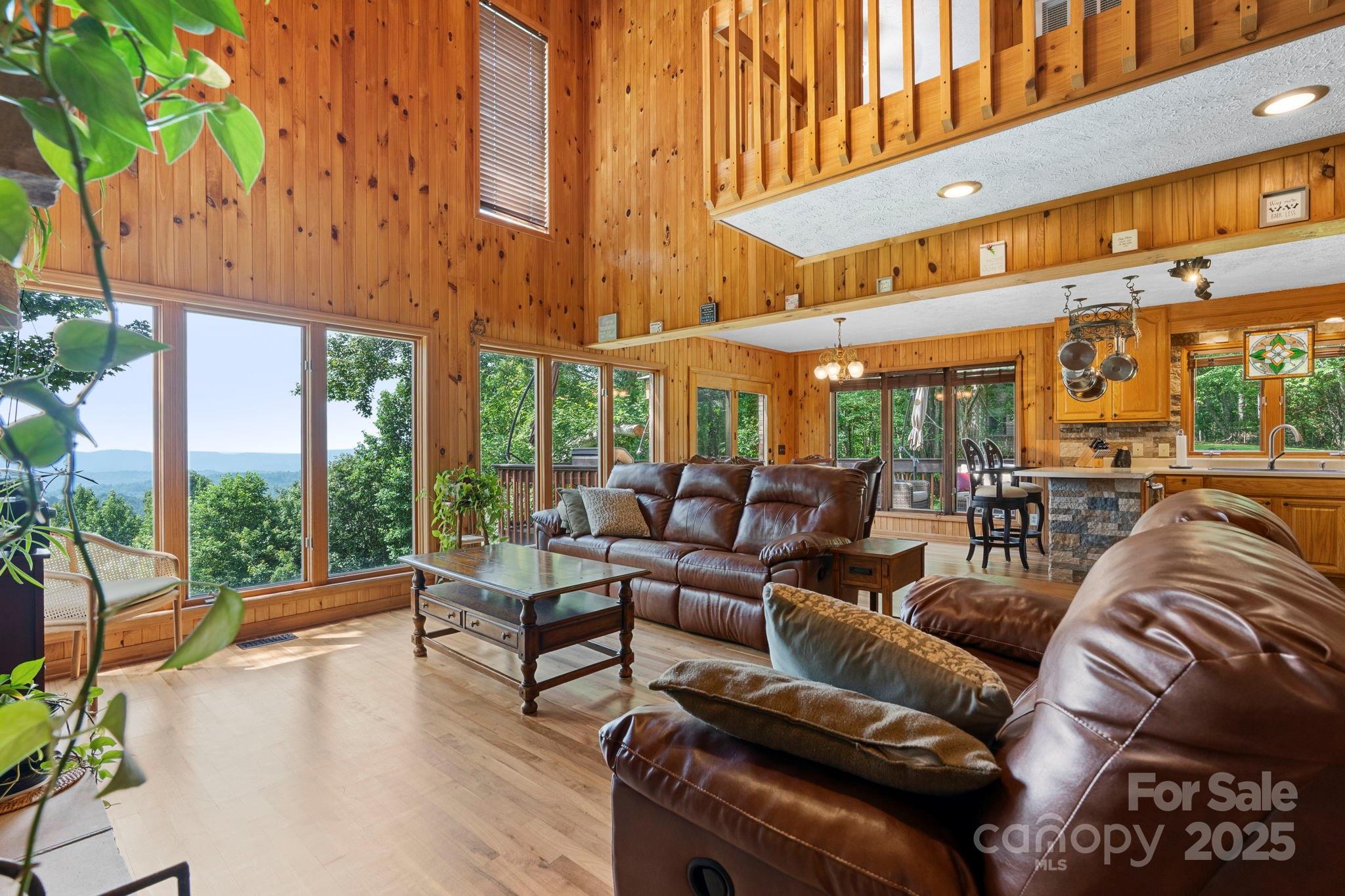 Property image 5 of 4415 Laurel Ridge Drive in Highland Meadows, Lenoir, NC 28645