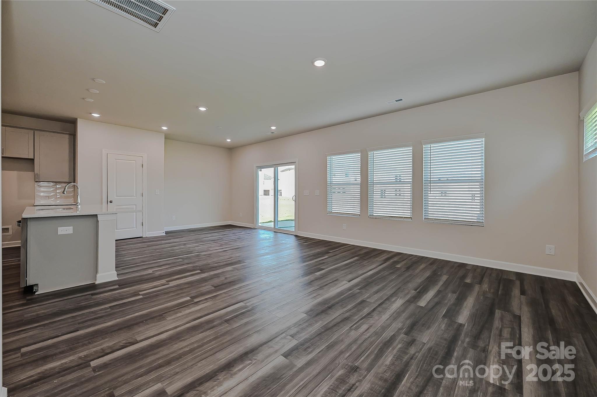 Property image 3 of 1433 Wildflower Street in Buffalo Ridge, Newton, NC 28658