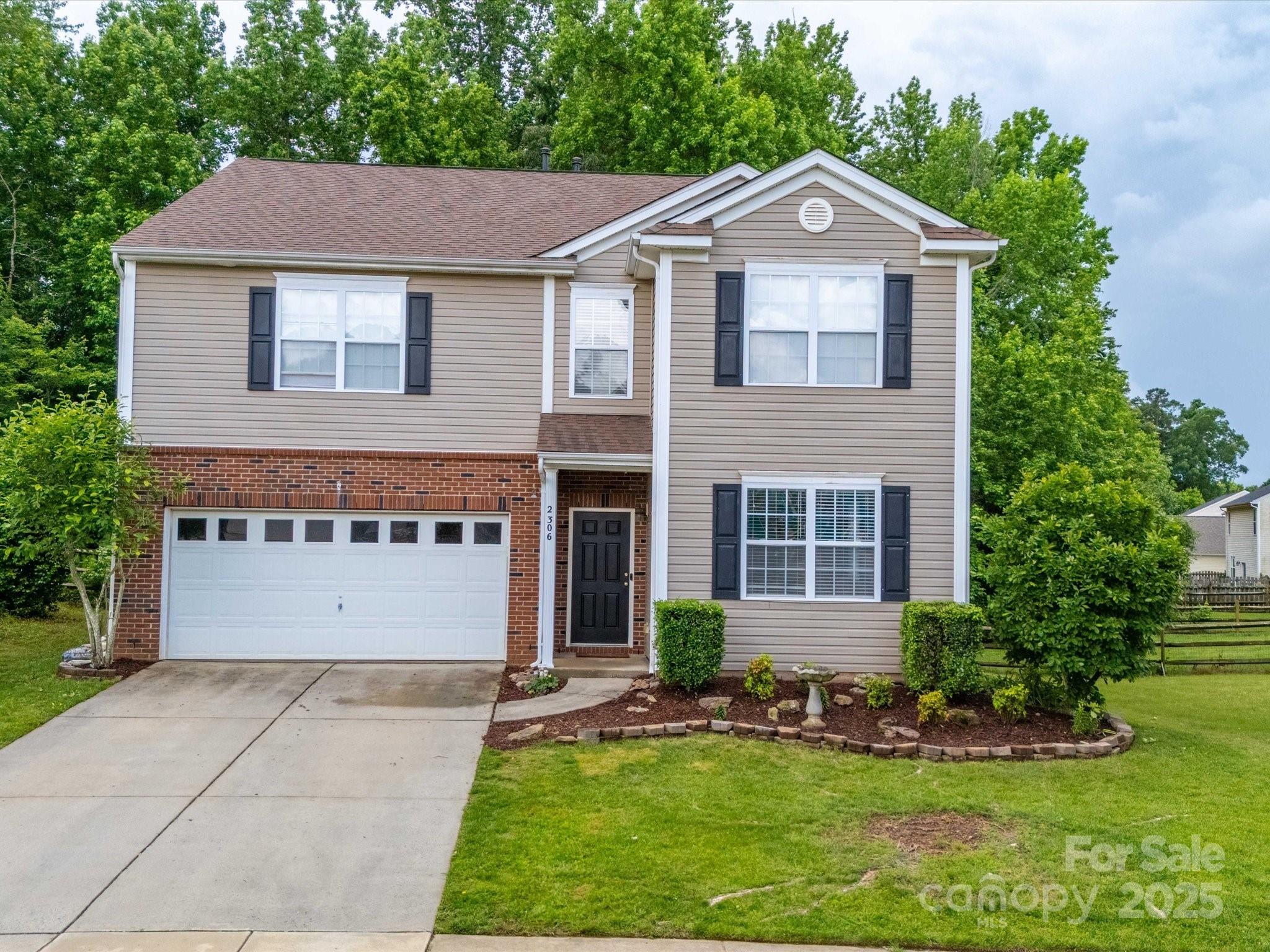 Property image 2 of 2306 Nettleton Court in Matthews Grove, Matthews, NC 28105