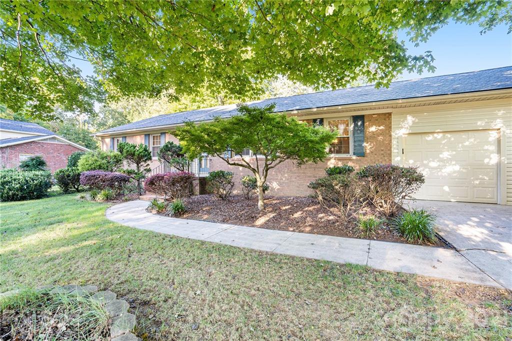 Property image 4 of 311 Knollwood Avenue in Eagle Heights, Salisbury, NC 28144