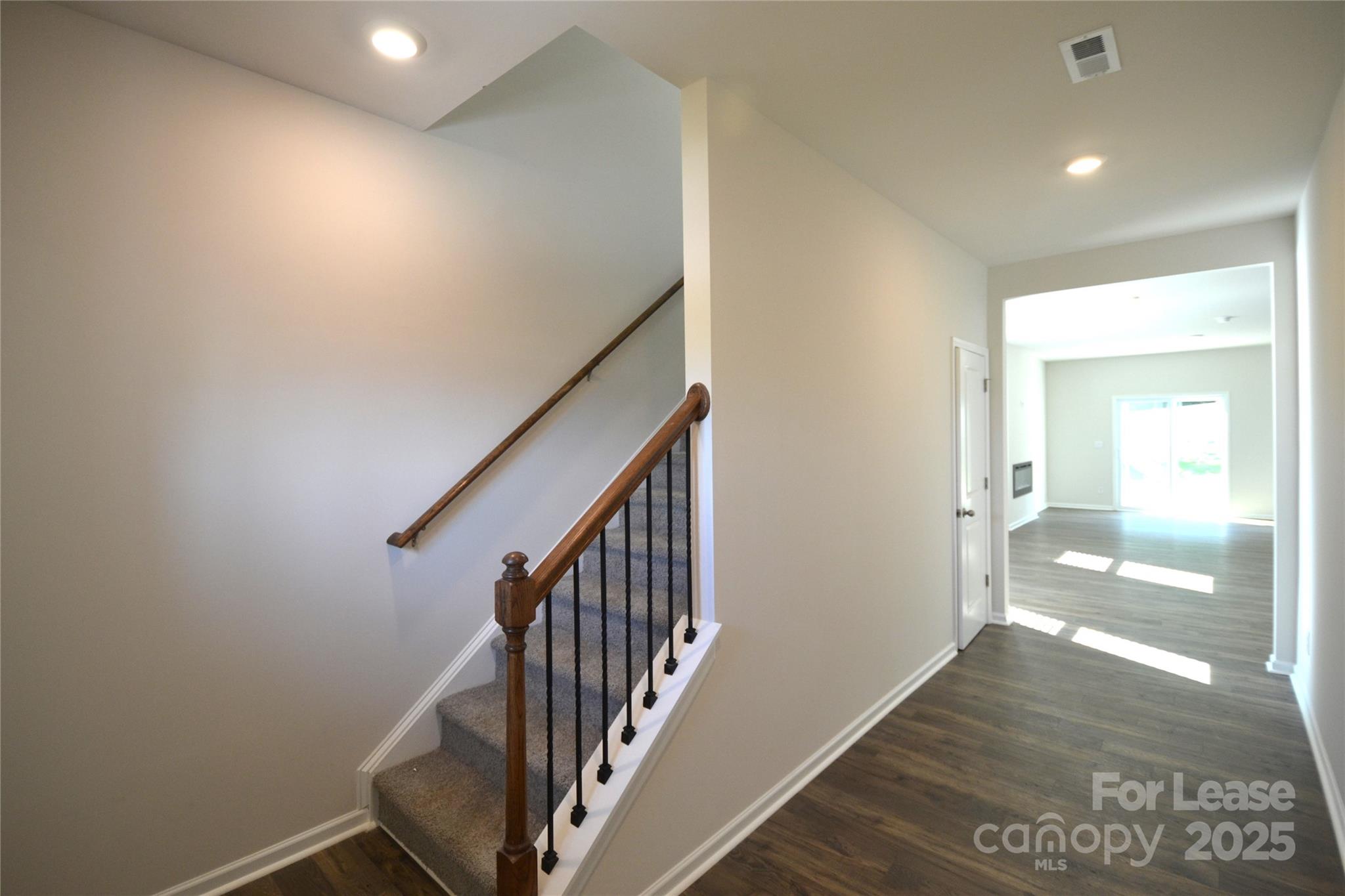 Property image 4 of 3122 Winged Elm Street in Brandon Creek, Gastonia, NC 28056