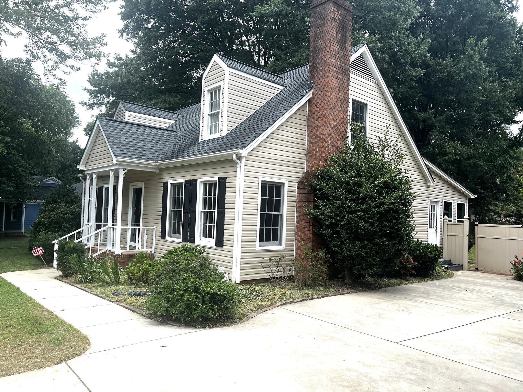 Property image 2 of 6737 Harrison Road in Country Roads, Charlotte, NC 28270