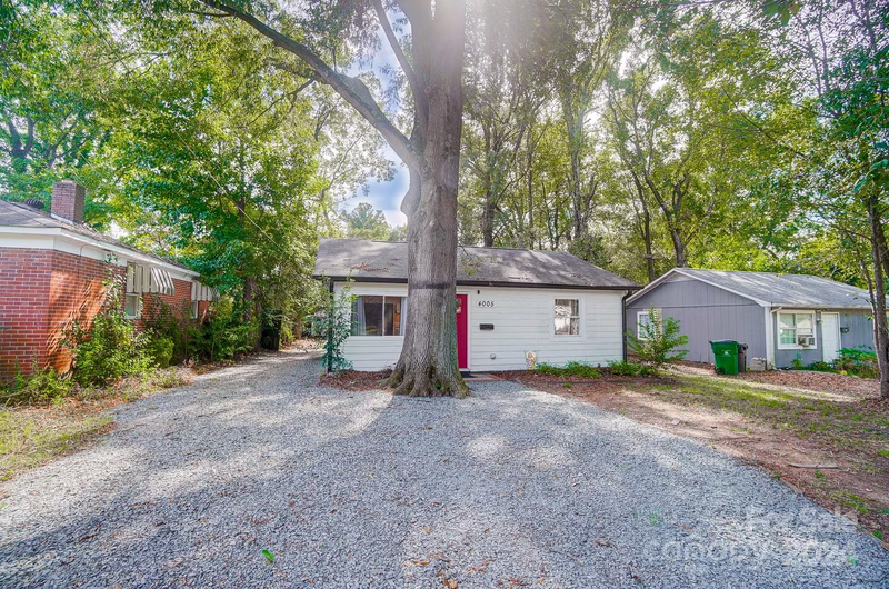 Property image 2 at 4005 Howie Circle, Charlotte, NC 28205