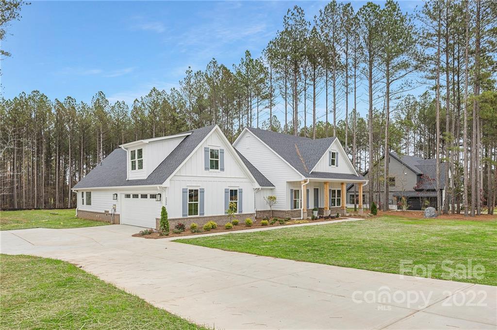 Property image 3 of 2390 Lee Lawing Road in Lincoln Estates, Lincolnton, NC 28092