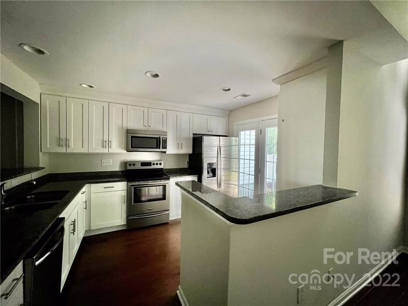 Property image 5 at 8433 Southgate Commons Drive, Charlotte, NC 28277