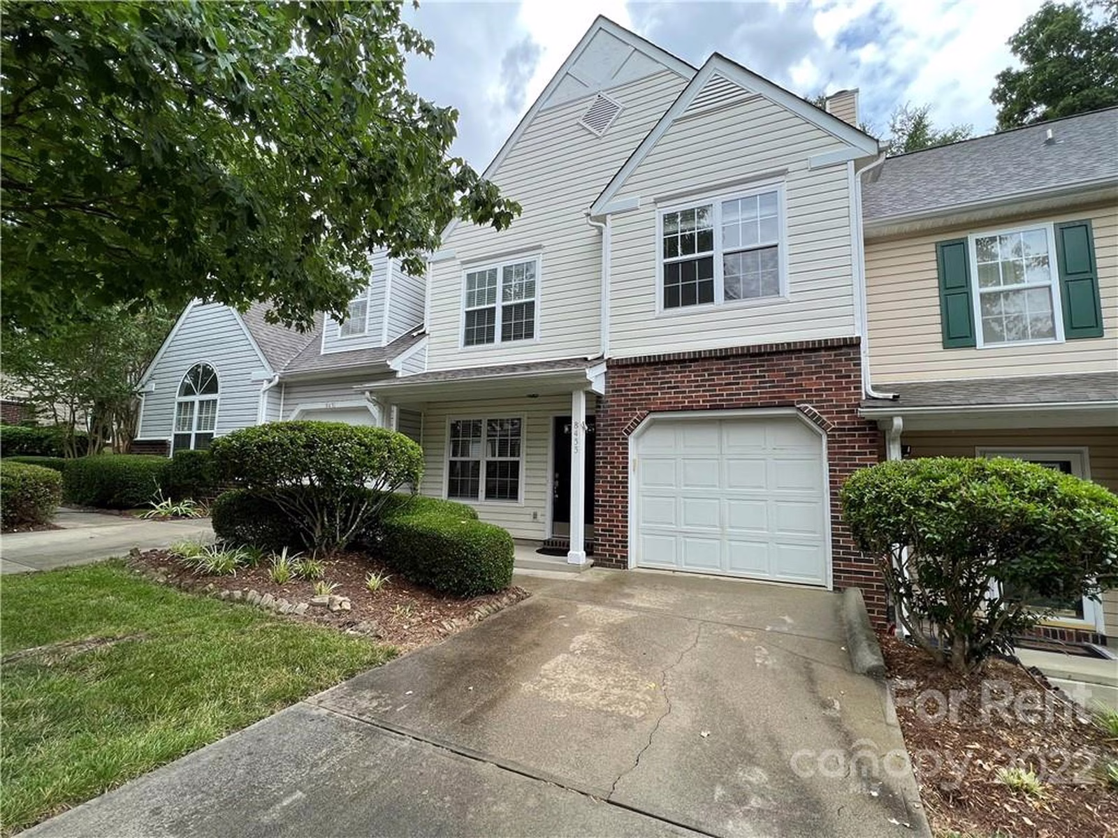 Property image 1 at 8433 Southgate Commons Drive, Charlotte, NC 28277