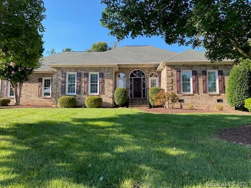 1266 Lochshire Lane