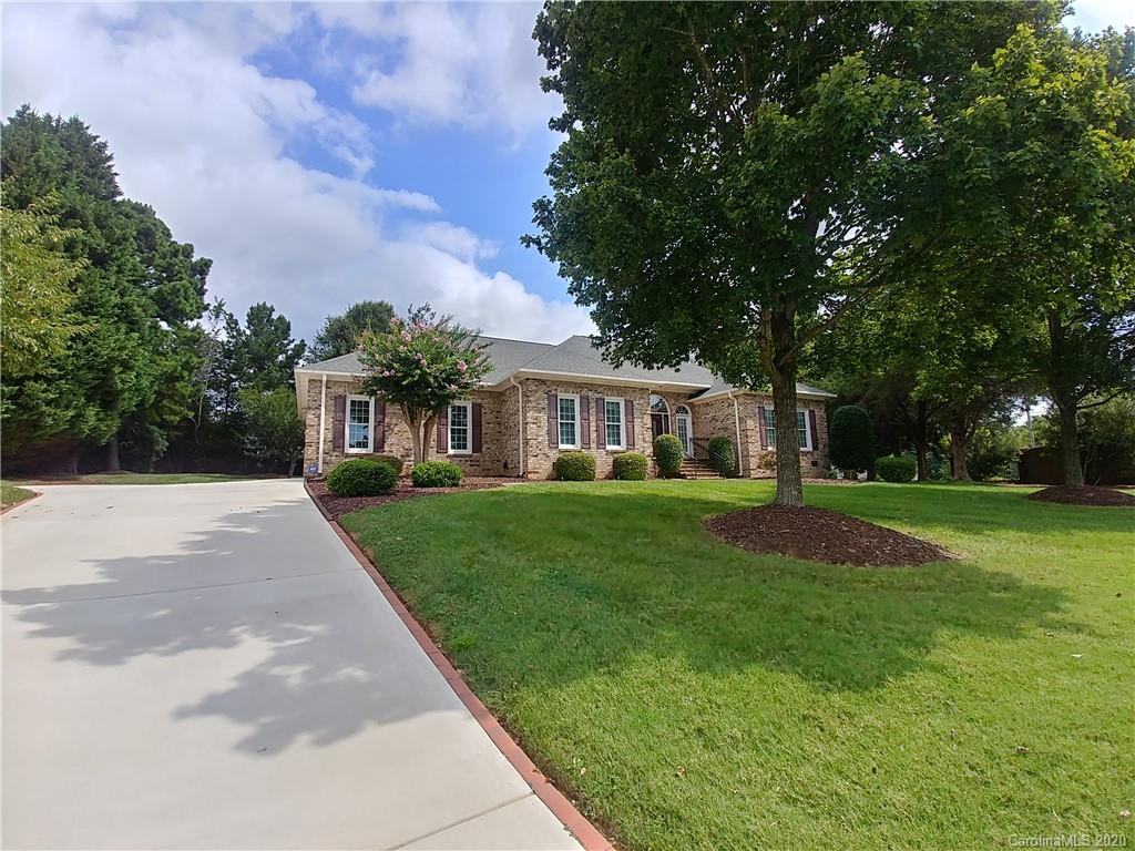 Property image 3 of 1266 Lochshire Lane in Glenmoor, Gastonia, NC 28054