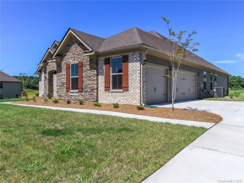 402 Alucio Court
