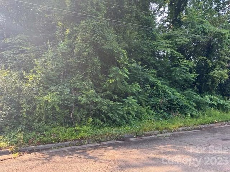 918 Brookwood Court