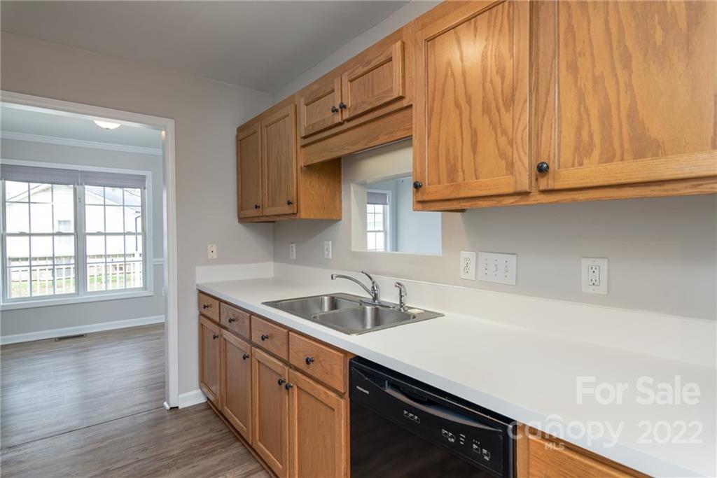 Property image 3 of 1370 Hidden Valley Drive in Hidden Valley, Concord, NC 28027