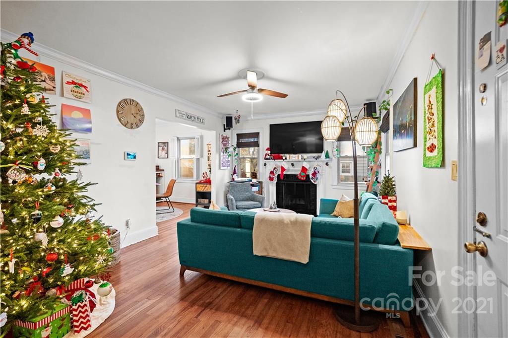 Property image 3 of 3740 The Plaza Road in Plaza Acres, Charlotte, NC 28205