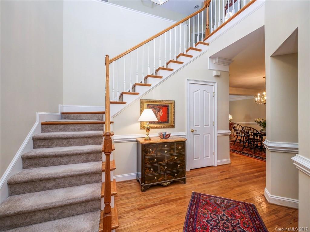 Property image 2 of 6017 South Regal Lane in Royal Crest, Charlotte, NC 28210