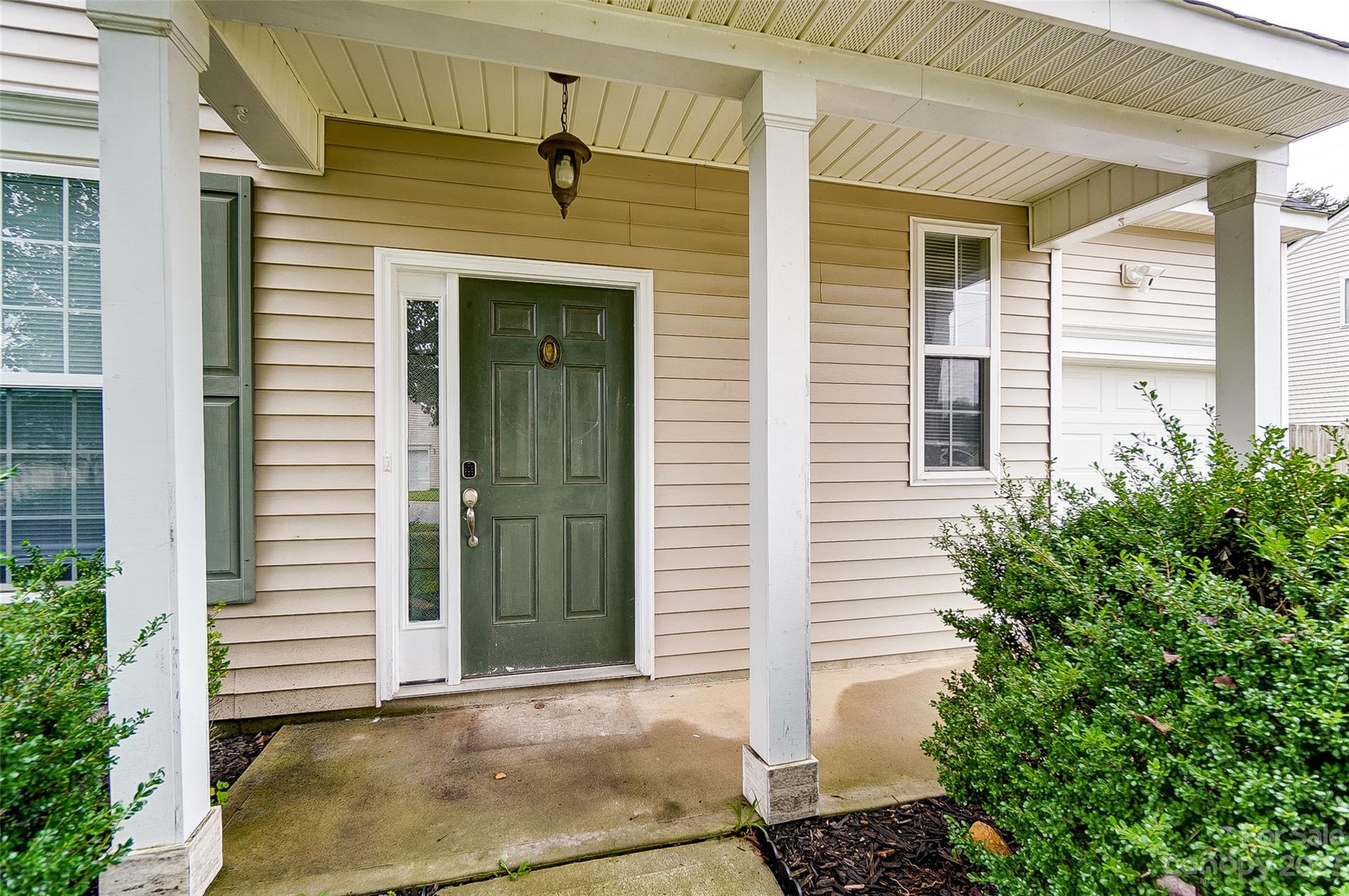 Property image 2 of 118 Hampshire Drive in The Hampshires, Mooresville, NC 28115