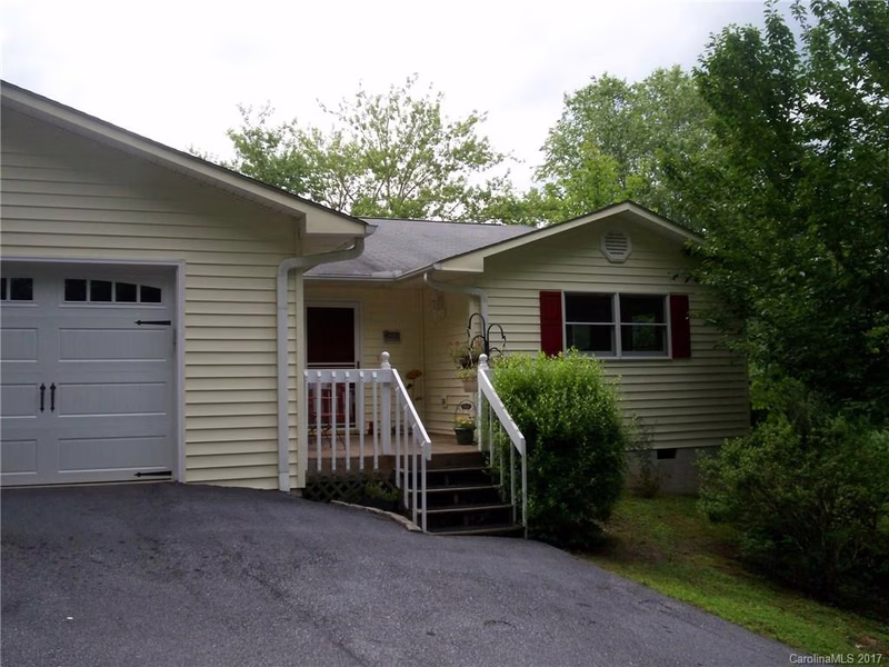 120 Russell Circle