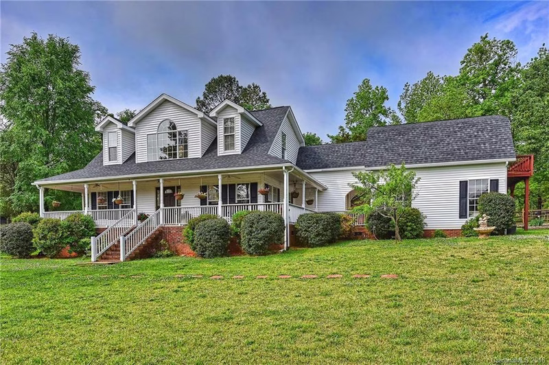 2918 Summer Lane