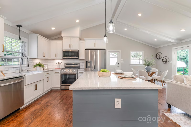 Property image 4 at 7509 Woodstream Drive, Charlotte, NC 28210