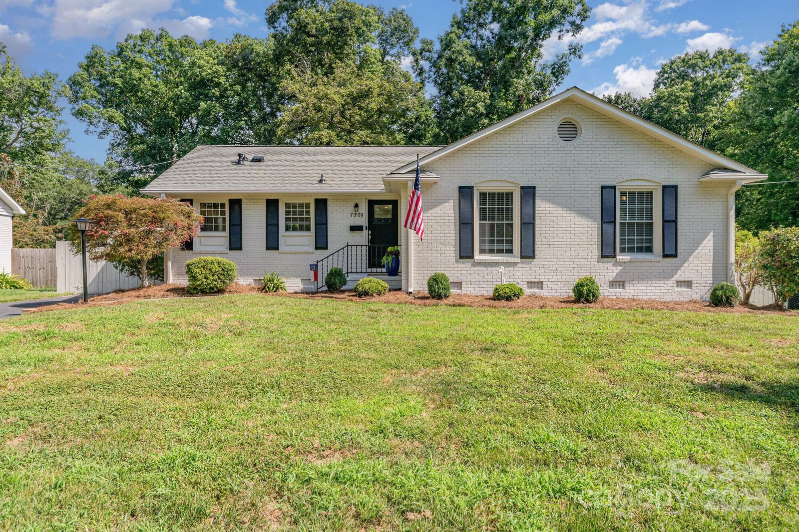 Property image 1 at 7509 Woodstream Drive, Charlotte, NC 28210