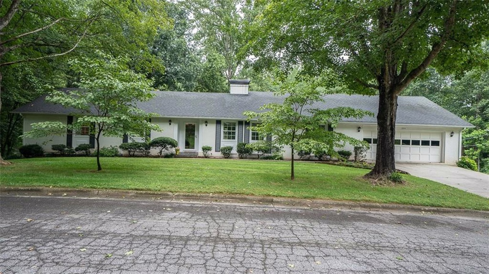 Property image 1 at 221 Oak Circle, Newton, NC 28658