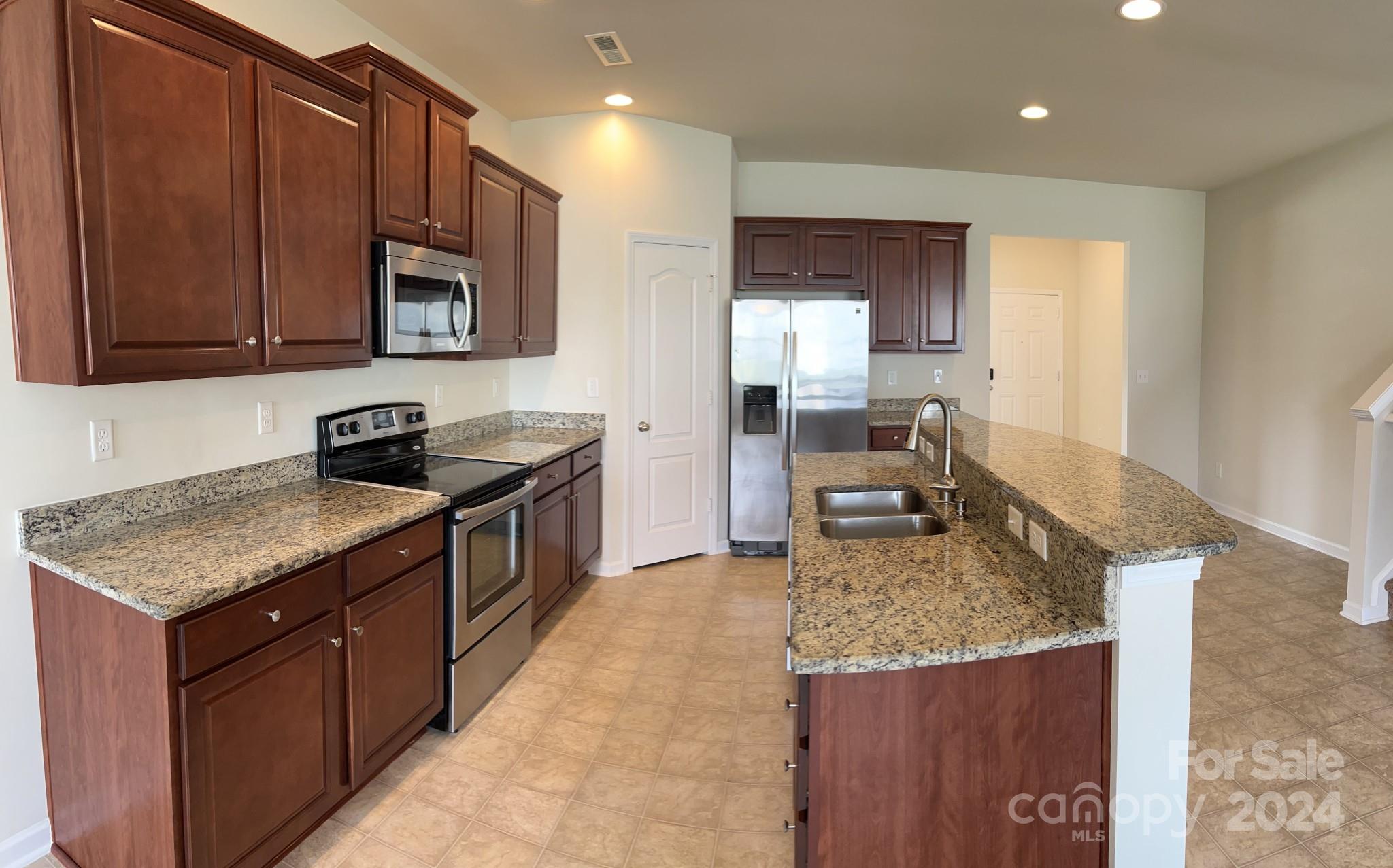 Property image 3 of 1009 Dawn Light Road in Fieldstone Farm, Indian Trail, NC 28079