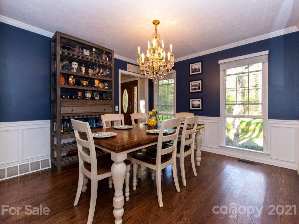 Property image 4 of 101 Larchmont Drive in Tamarac, Hendersonville, NC 28791
