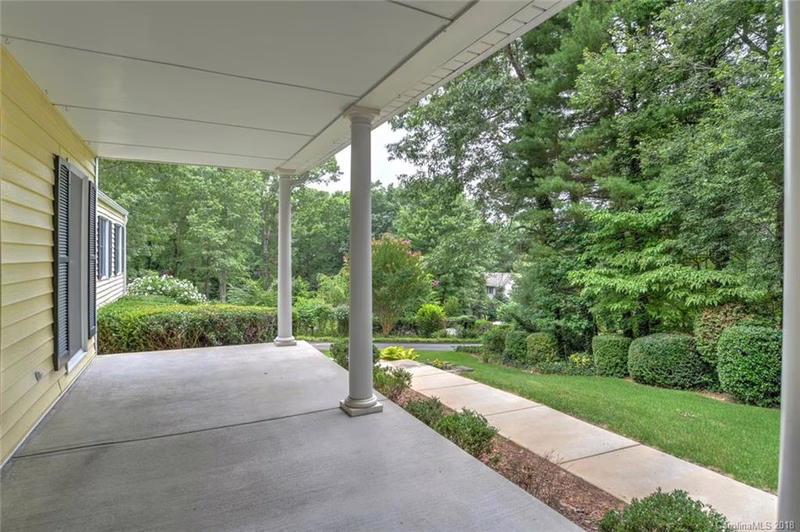 Property image 4 at 6 Tamarac Terrace, Hendersonville, NC 28791