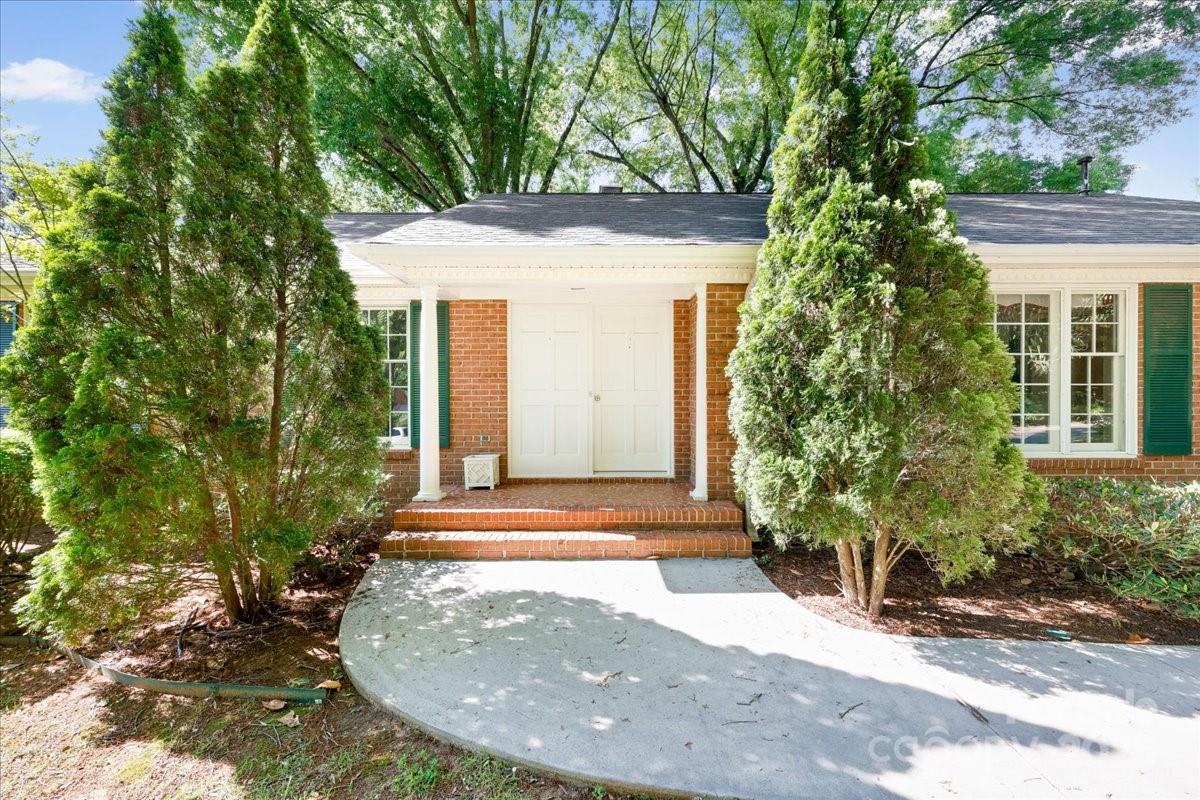 Property image 2 of 415 Princeton Drive in Eagle Heights, Salisbury, NC 28144