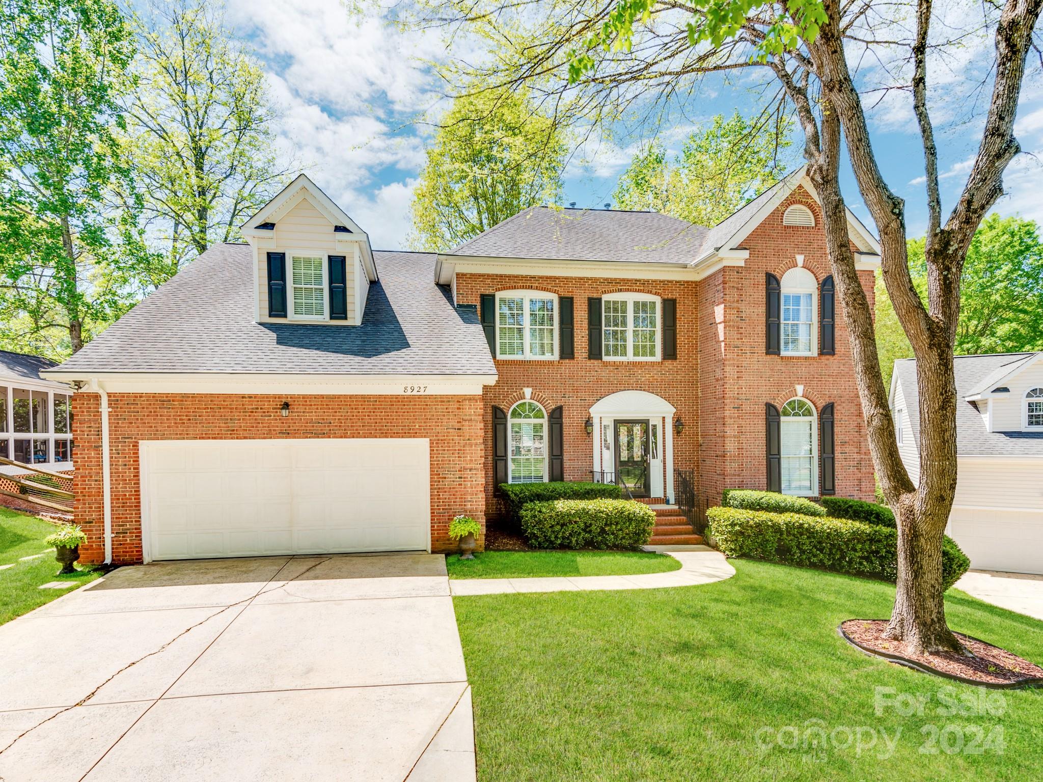 Property image 2 of 8927 Glade Court in Wynfield Forest, Huntersville, NC 28078
