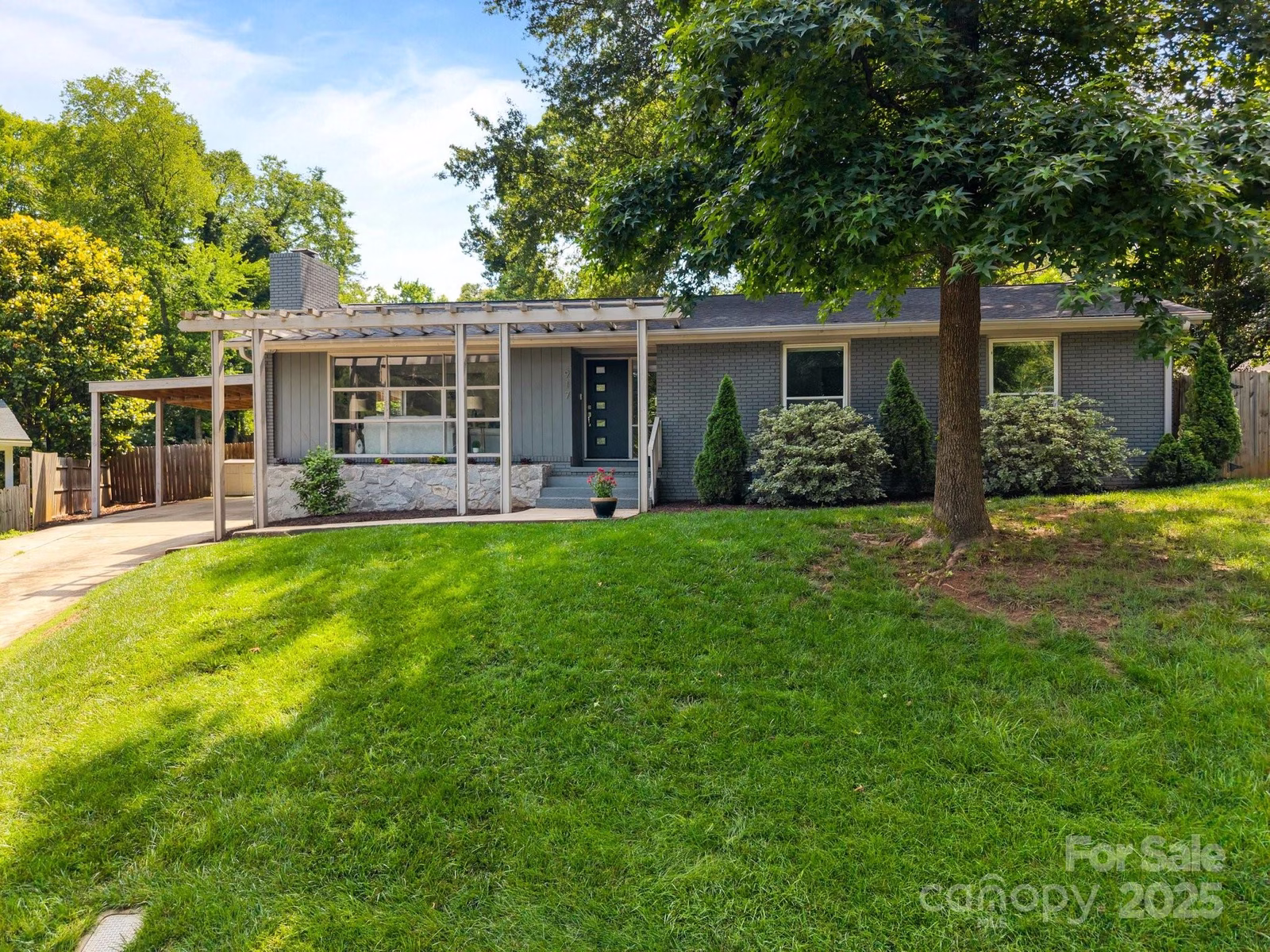 Property image 1 at 917 Dent Court, Charlotte, NC 28210