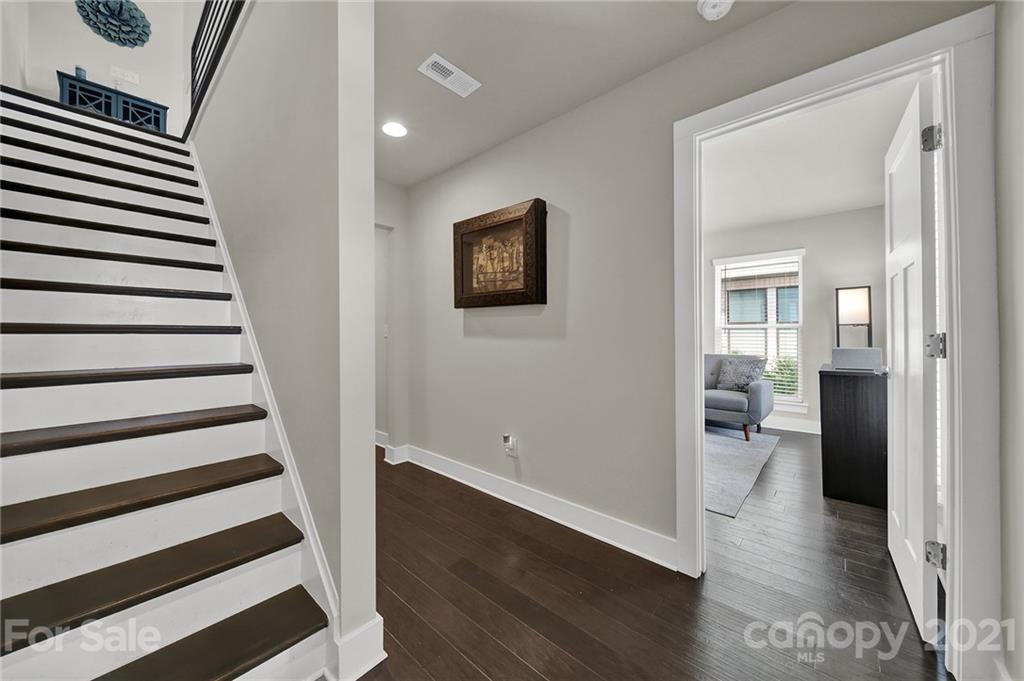 Property image 3 of 1539 Duckworth Avenue in Uptown West Terraces, Charlotte, NC 28208