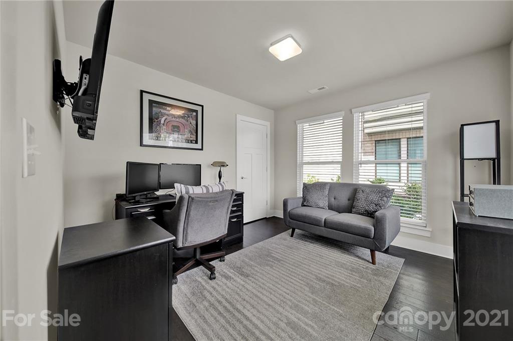 Property image 4 of 1539 Duckworth Avenue in Uptown West Terraces, Charlotte, NC 28208