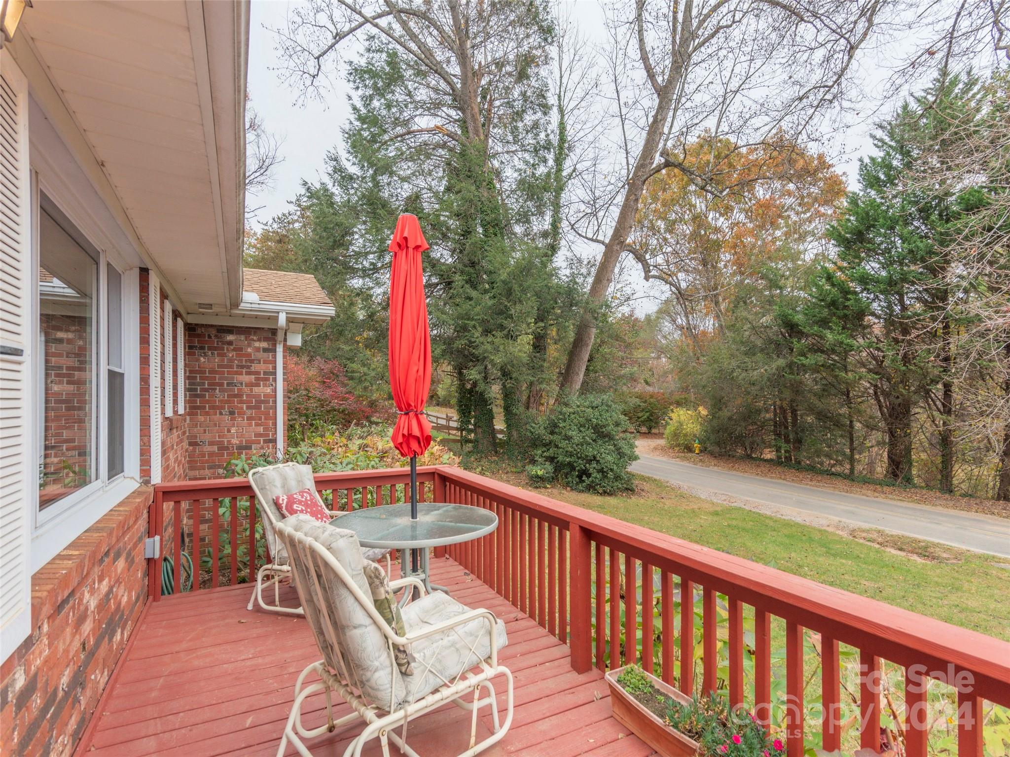 Property image 3 of 219 Northeast Avenue in Grovemont, Swannanoa, NC 28778