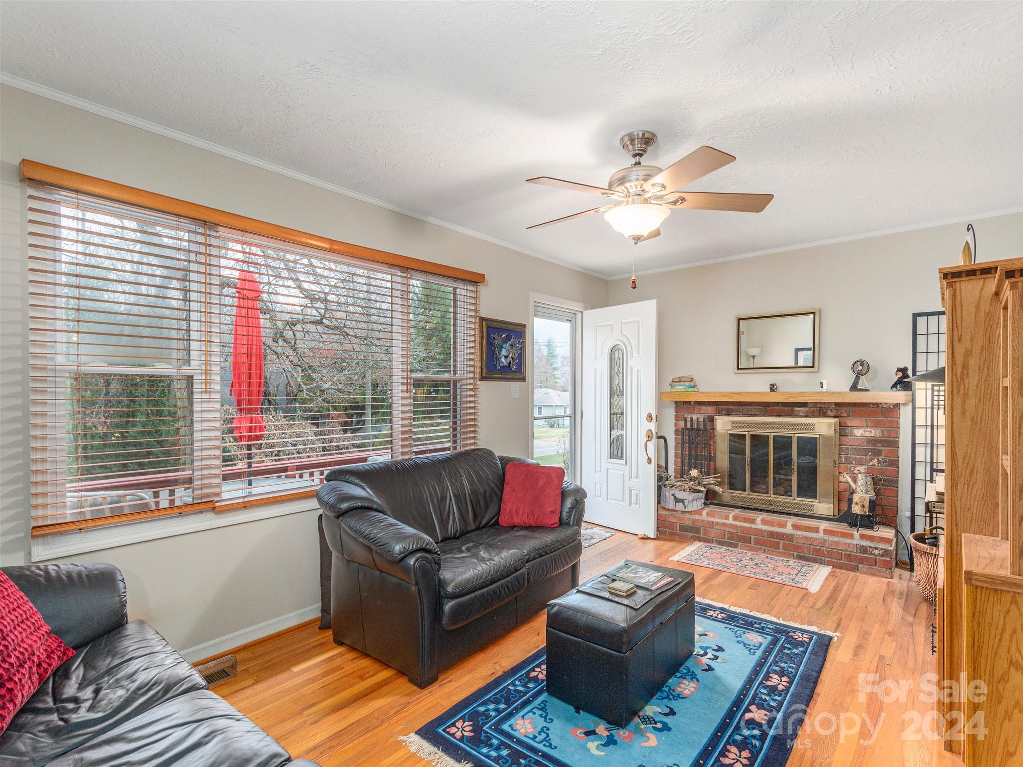 Property image 4 of 219 Northeast Avenue in Grovemont, Swannanoa, NC 28778