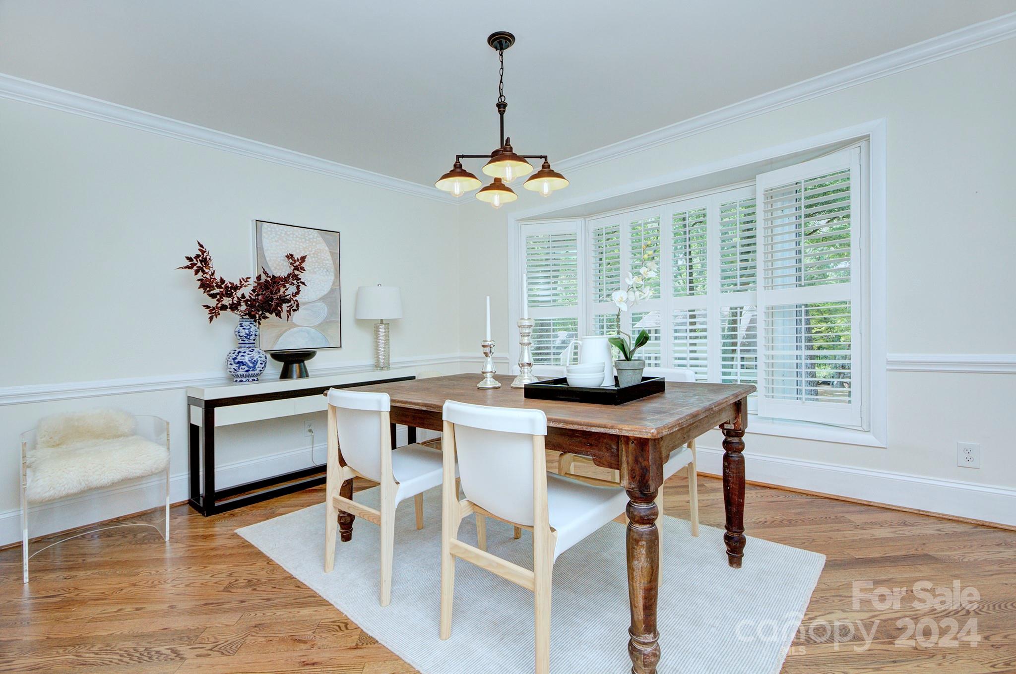 Property image 4 of 6100 Kingstree Drive in Spring Valley, Charlotte, NC 28210