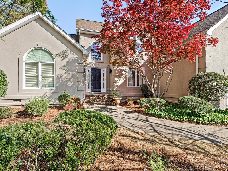 528 River Oaks Lane