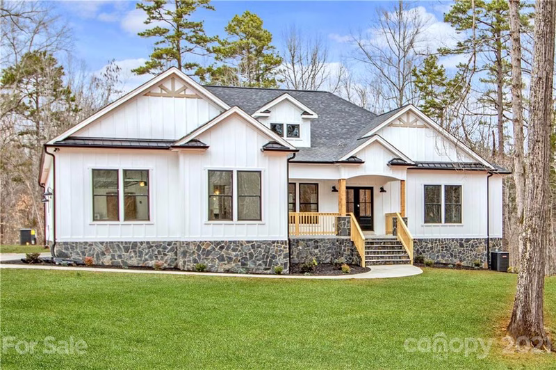 Wingate Hills, Denver Community