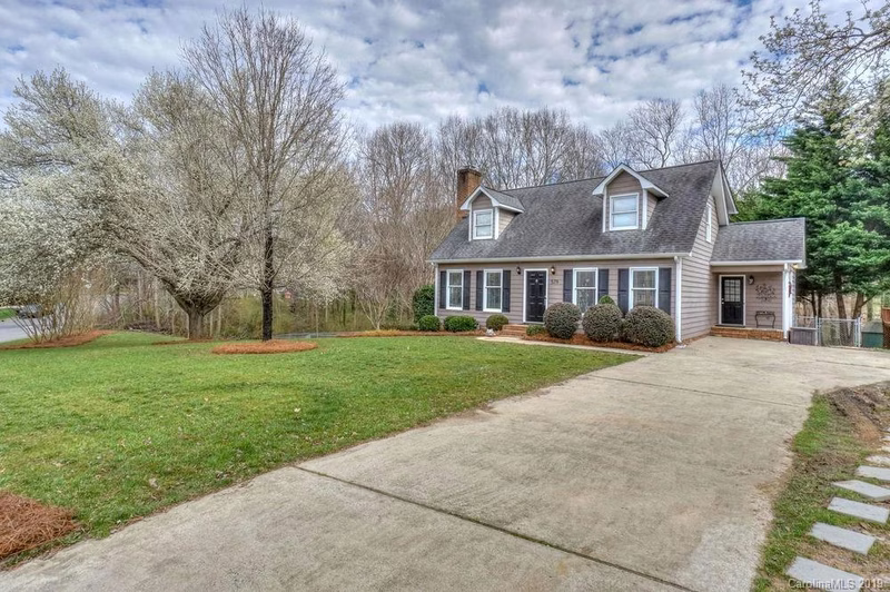 Property image 5 at 579 Burrington Court, Gastonia, NC 28054