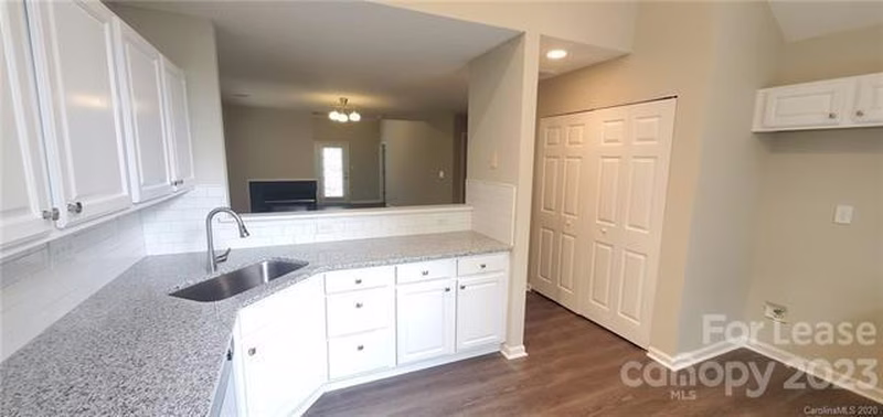 Property image 2 at 8516 Southgate Commons Drive, Charlotte, NC 28277