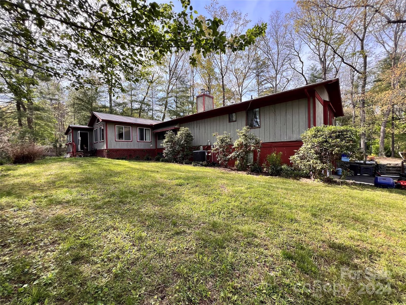 Property image 2 at 3009 Chestnut Tree Road, Hendersonville, NC 28792