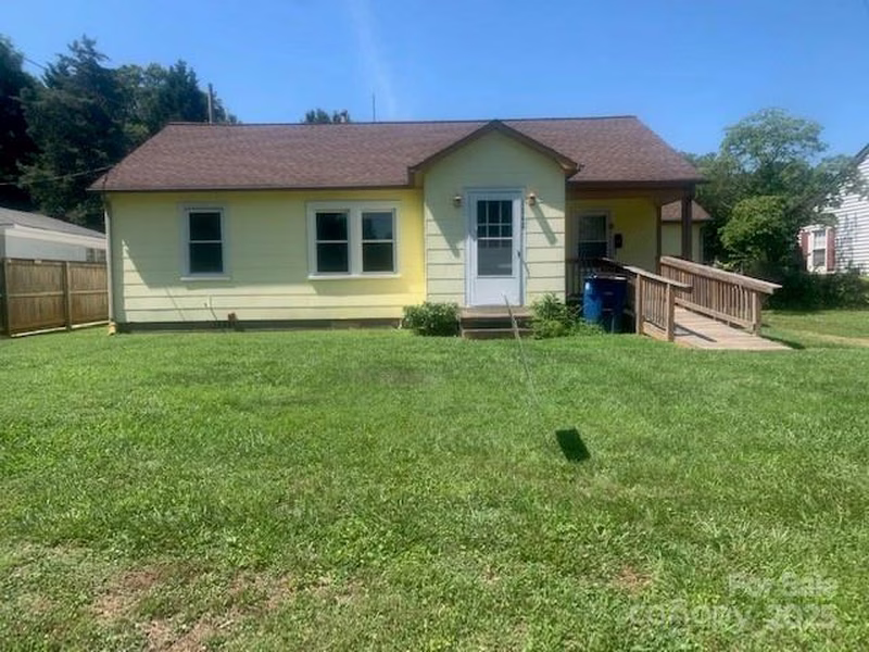Property image 2 at 1242 Mitchell Avenue, Statesville, NC 28677