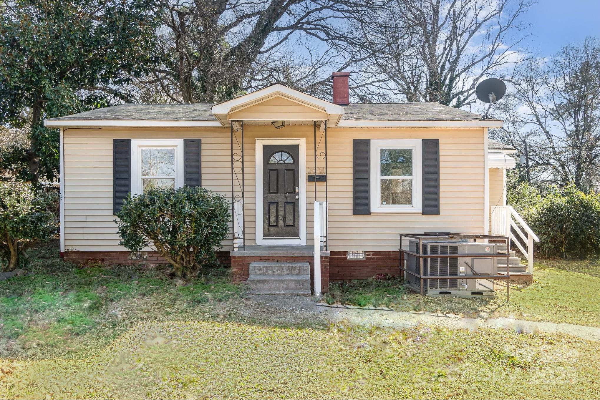 Property image 5 of 2630 Druid Hills Way in Graham Heights, Charlotte, NC 28206