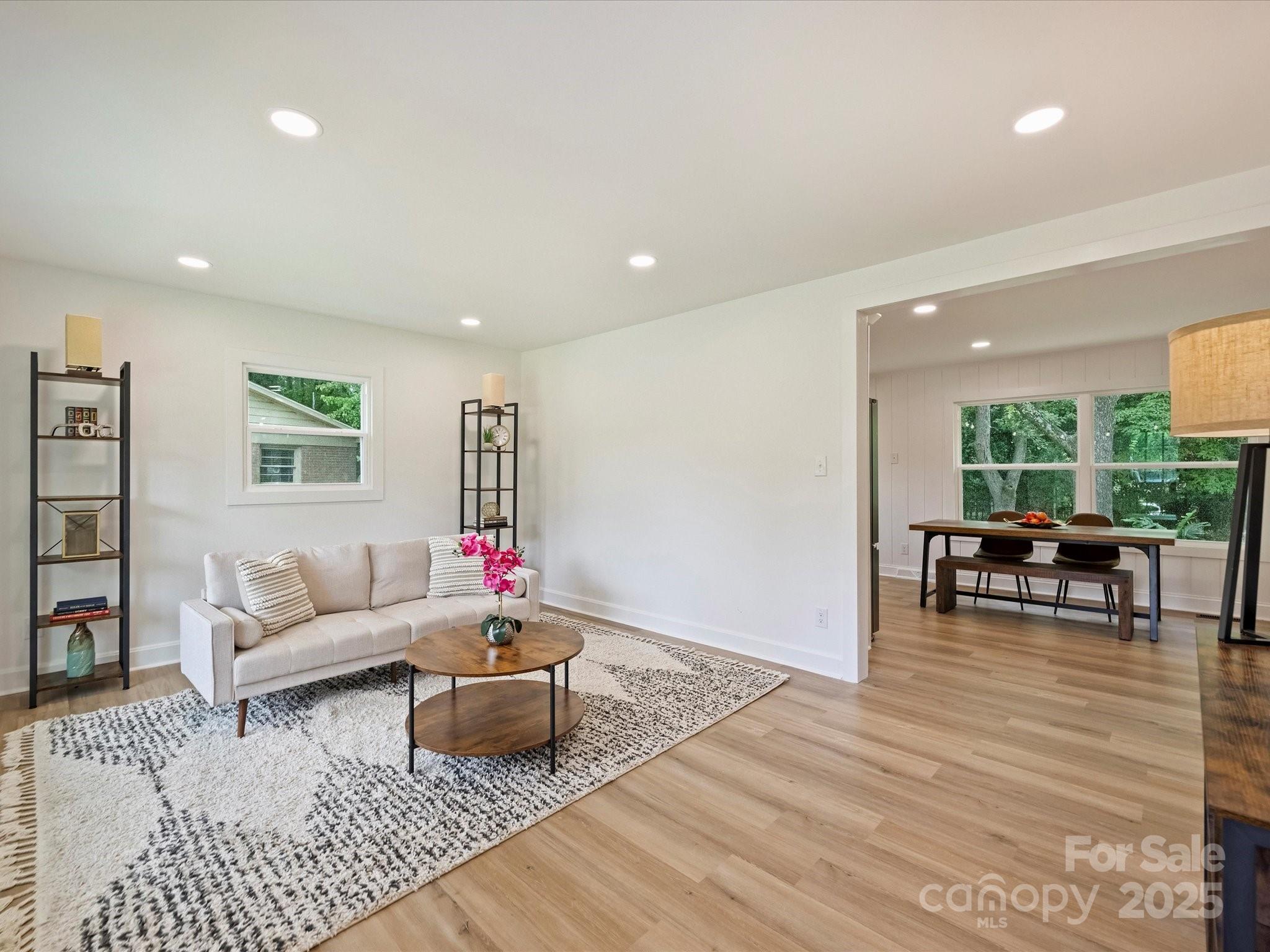 Property image 4 of 1426 Larkfield Lane in Starmount, Charlotte, NC 28210