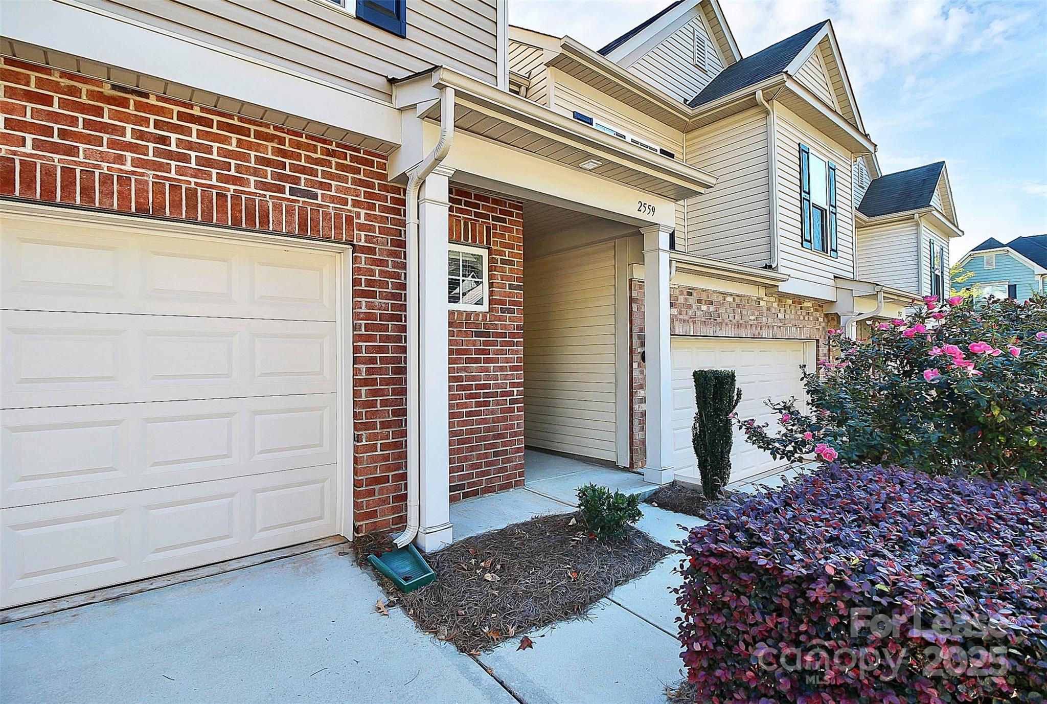 Property image 4 of 2559 Royal York Avenue in Park South Station, Charlotte, NC 28210