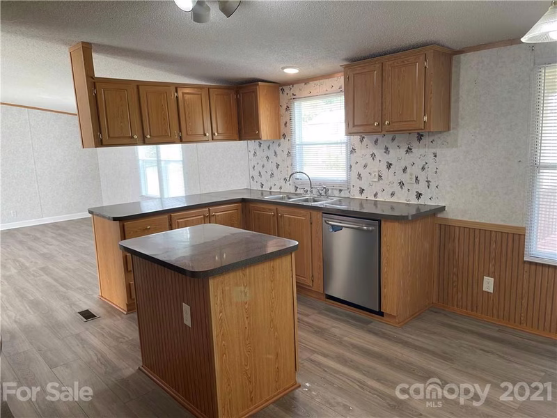 Property image 2 at 4180 Kent Street, Maiden, NC 28650