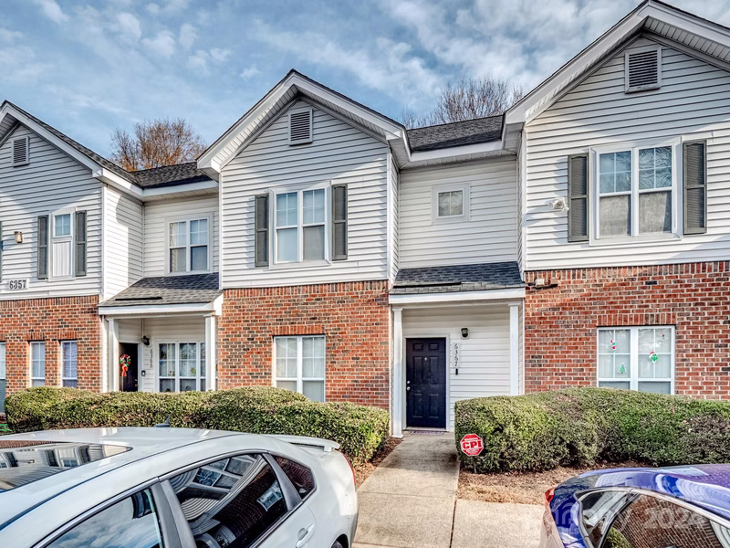 6367 Mallard View Lane