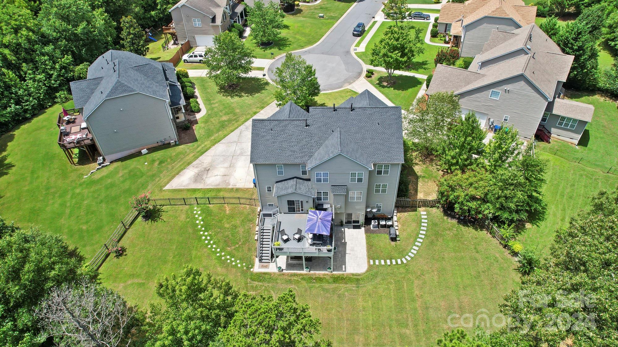 Property image 4 of 6300 Crosshall Place in Wesley Oaks, Waxhaw, NC 28173