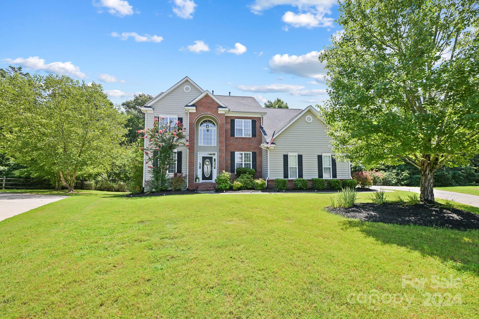 Property image 5 of 6300 Crosshall Place in Wesley Oaks, Waxhaw, NC 28173