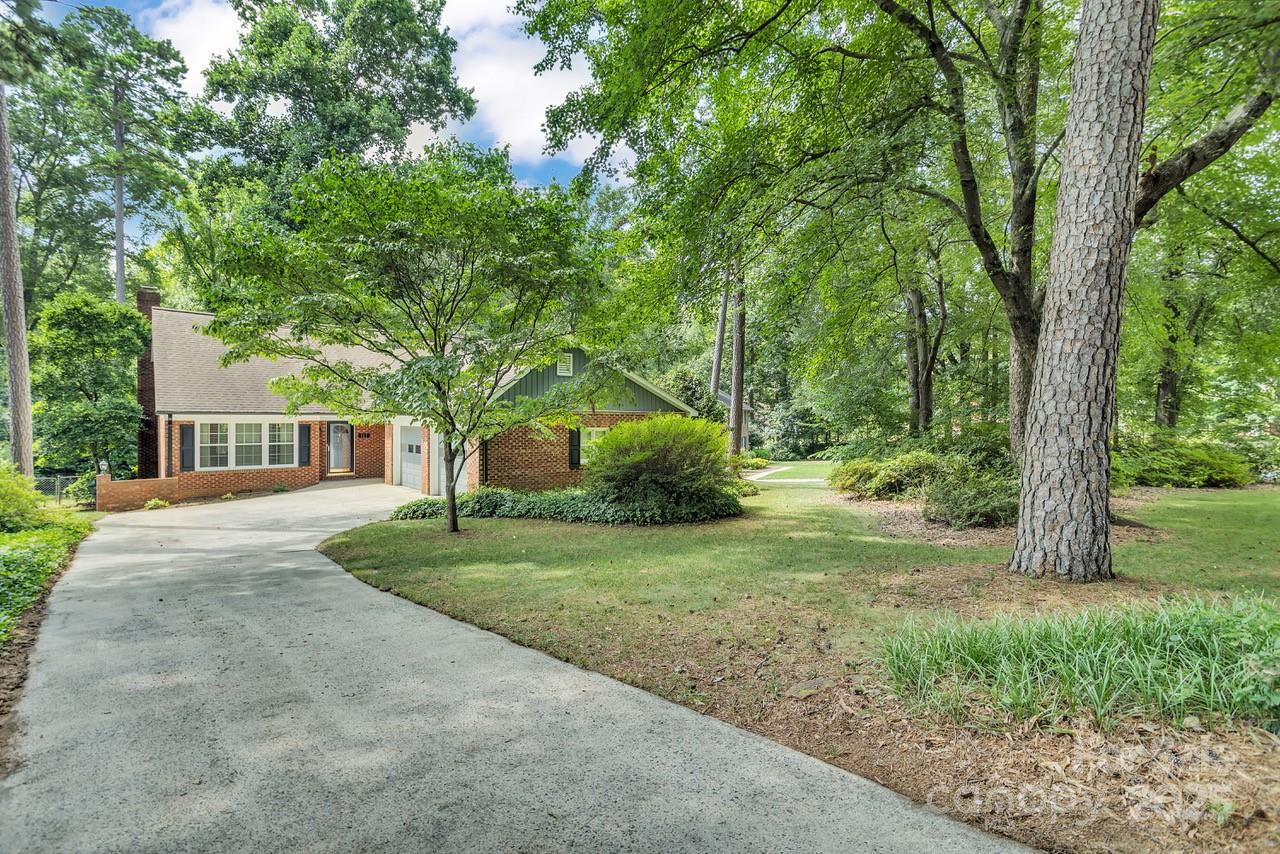 Property image 5 of 141 Wellington Drive in Country Club Hills, Salisbury, NC 28144